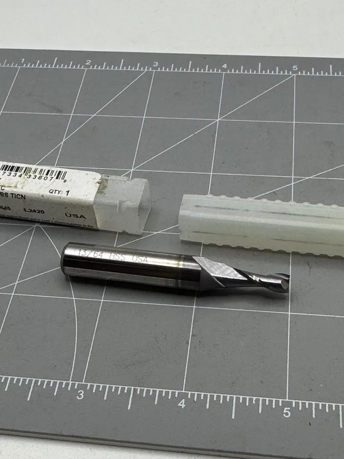 Режущий инструмент Cleveland C33807 13/64 End Mill TiCN 2 Flute Carbide HG-2-TC  — фото лота 1