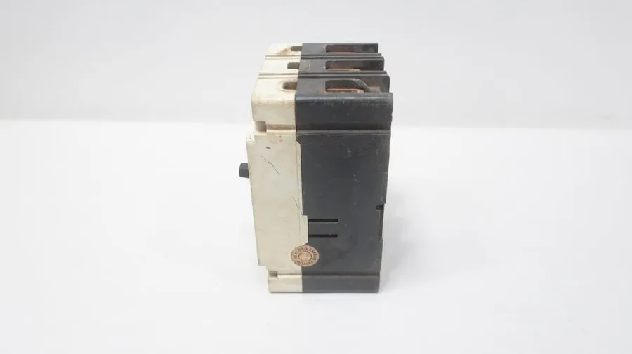Автоматический выключатель Eaton Cutler-Hammer EHD3020L EHD 14k Series C 20A 480