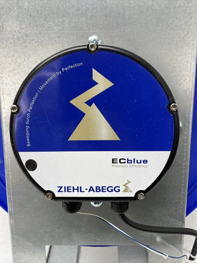 Вентилятор RH35C-ZID.DC.CR 2.50KW 480V Centrifugal Fan — фото лота 1