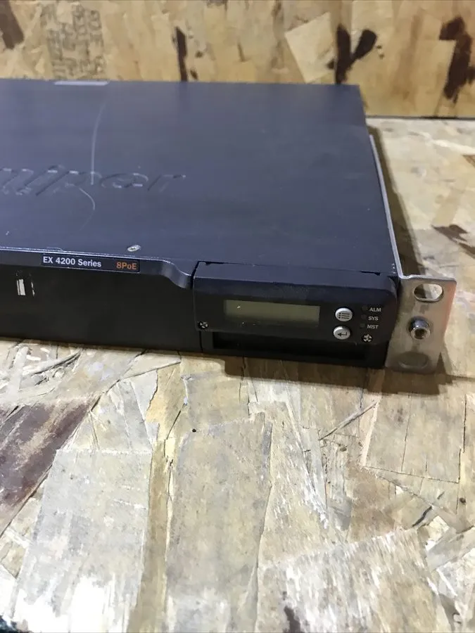 Коммутатор Juniper EX4200 24 Port Gigabit Switch 15W PoE Max 130W 2x 10G SFP EX4