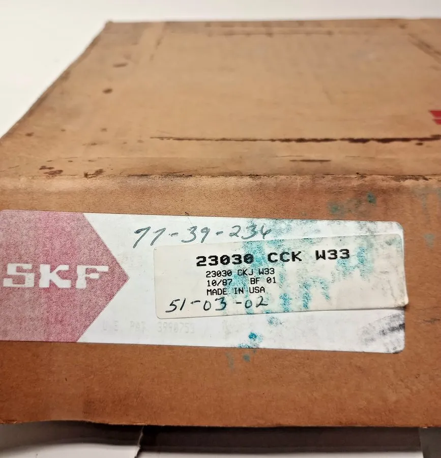 Подшипник SKF 23030-CCK-W33 Spherical Roller Bearing USA taper bore 23030CCK/230 — фото лота 1