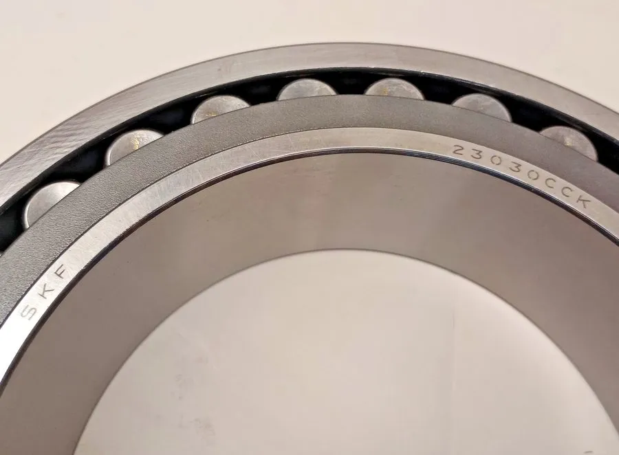 Подшипник SKF 23030-CCK-W33 Spherical Roller Bearing USA taper bore 23030CCK/230 — фото лота 2