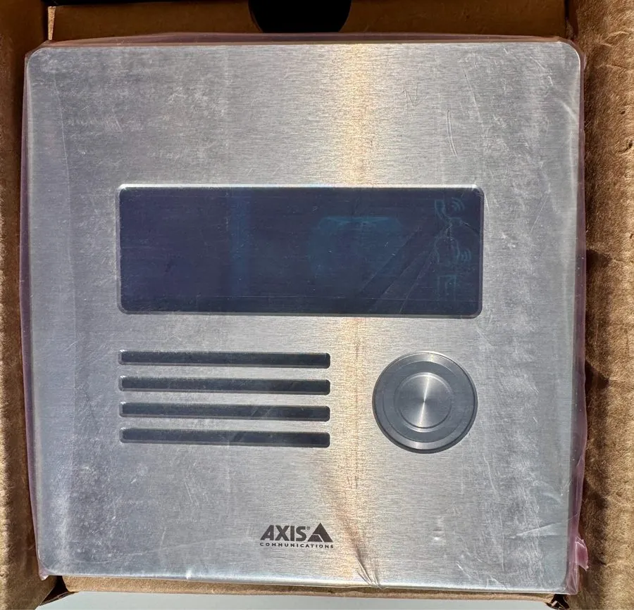 Оборудование видеонаблюдения AXIS I8016-LVE 01995-001 5MP Network Video Intercom — фото лота 1