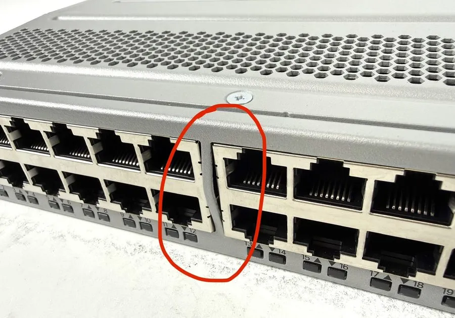 Коммутатор Cisco N9K-C92348GC-X Nexus 9200 48-Port 1G & 4-Port 10/25G Switch — фото лота 1