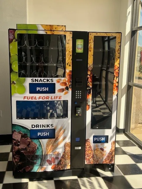 Торговый автомат Seaga HY2100 Healthy Combo Vending Machine — фото лота 1