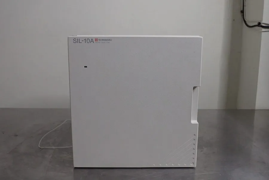 Хроматограф Shimadzu SIL-10A Auto Injector Autosampler HPLC Chromatography Syste