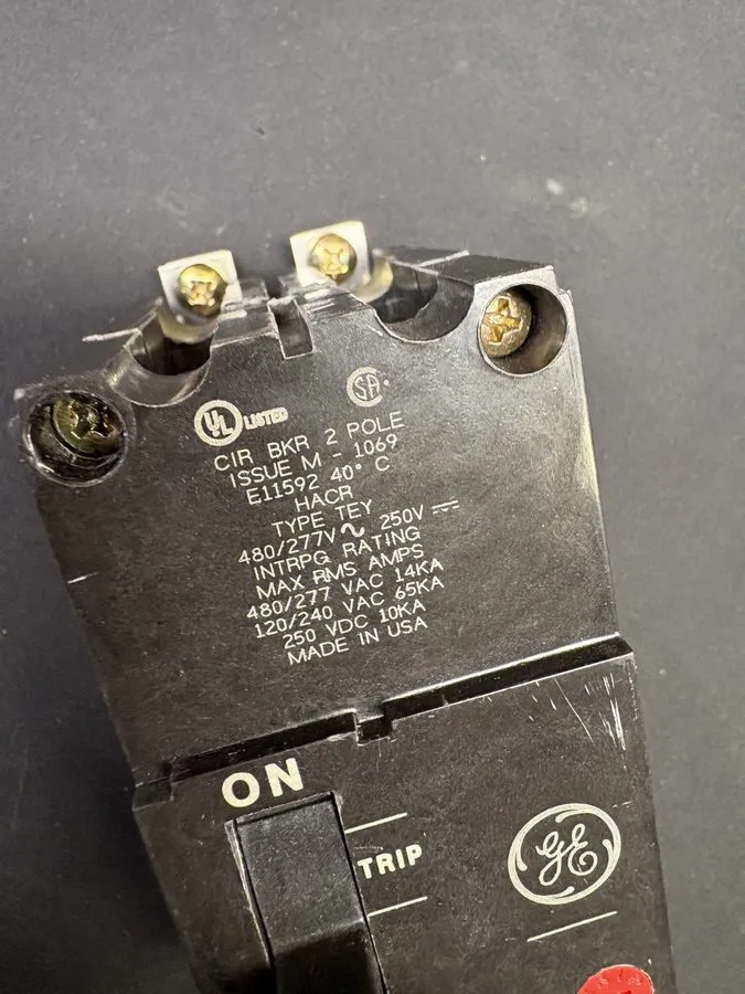 Автоматический выключатель ABB GE TEY260 2 pole 60 amp bolt on 14kA@480v Circuit — фото лота 1