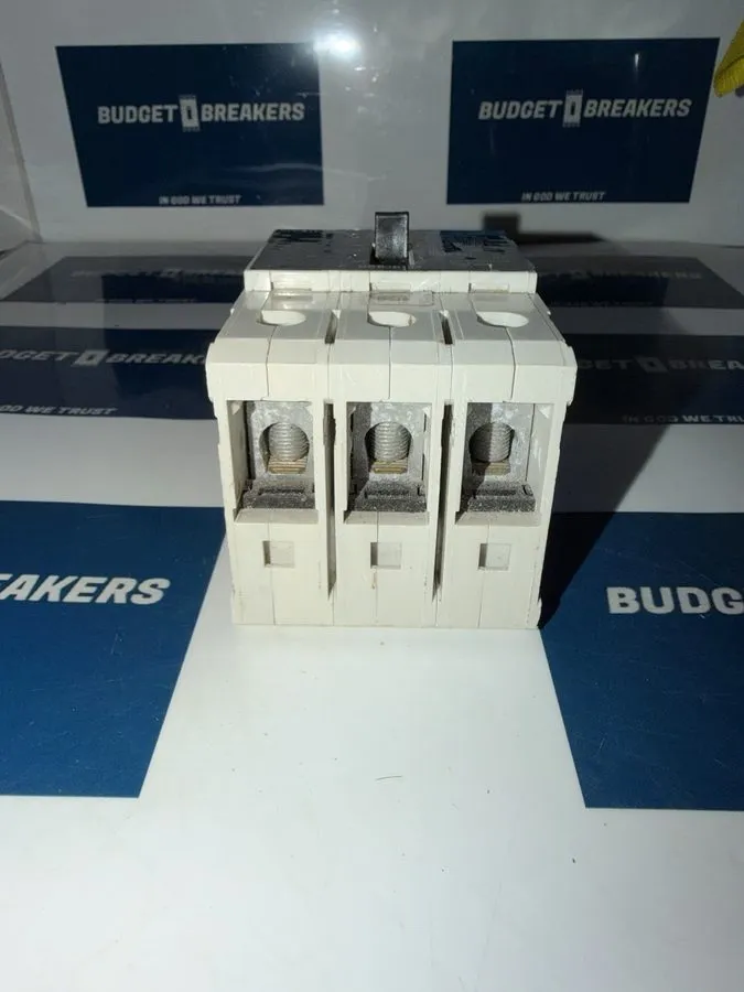 Автоматический выключатель TAKEOUT NTO Siemens NGB3B125 3pole 125amp 480V circui — фото лота 1