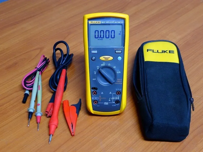 Мультиметр Fluke 1577 Insulation Tester / Multimeter