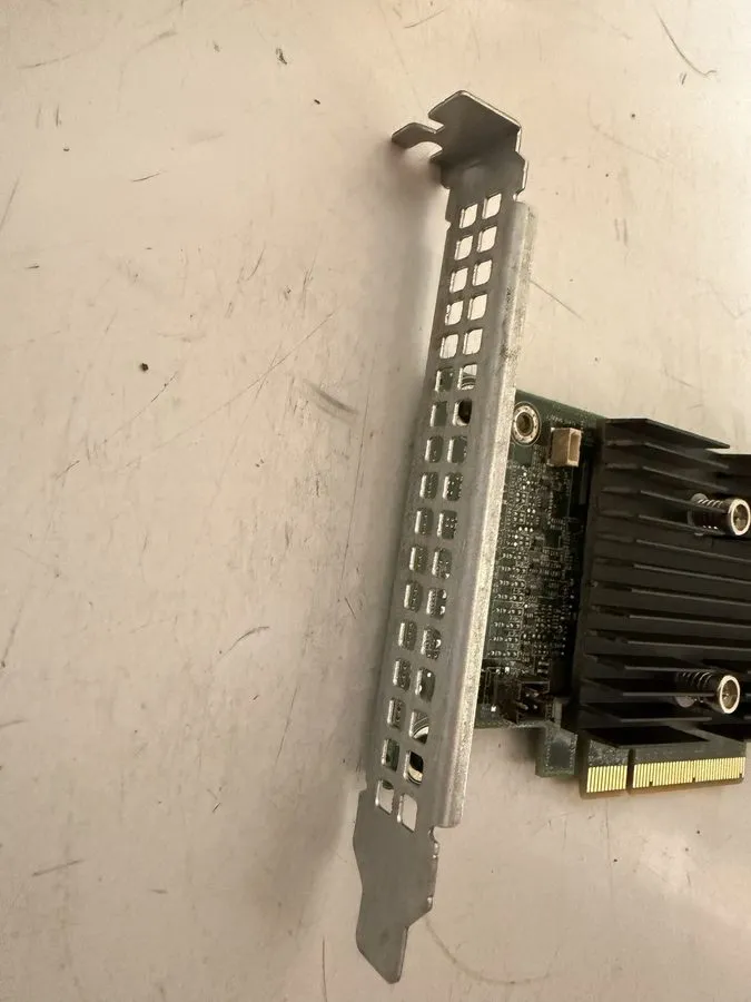 Контроллер Dell PERC H330 8-PORT SAS/SATA 12GB PCI-E HBA 04Y5H1 JBOD Controller