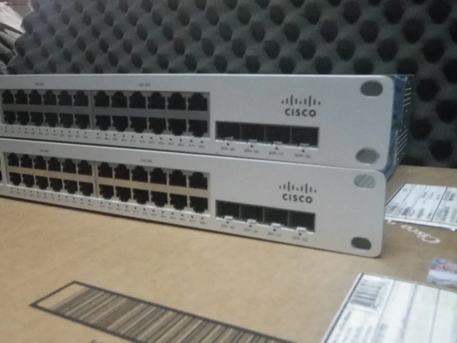 Коммутатор Cisco Meraki MS225-48LP 48-Port Gigabit PoE+ Switch 4x SFP+ 370W Uncl