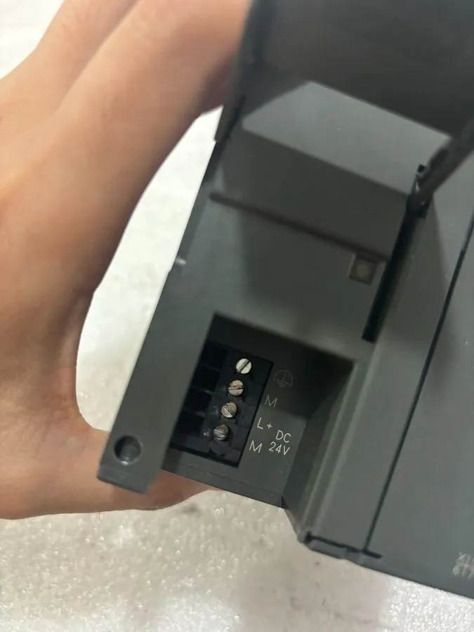 Модуль ввода-вывода Siemens 6ES7157-0AC80-0XA0 ET200M DP/PA Interface Module UPS — фото лота 2