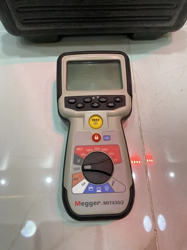 Дисплей MEGGER MIT430/2 INSULATION AND CONTINUITY TESTER MIT430 / 2 (No Leads)