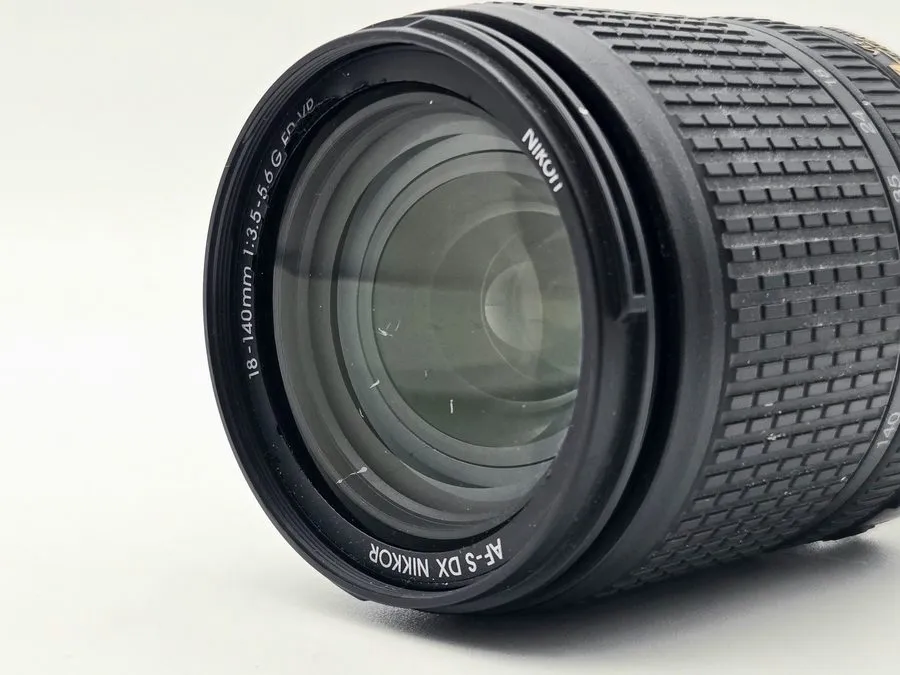 Объектив Nikon AF-S DX NIKKOR 18-300mm f/3.5-5.6G ED VR Zoom Lens Serviced