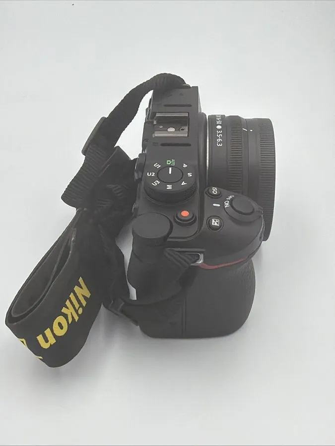 Фотокамера Nikon Z 30 20.9MP Digital SLR DSLR Camera