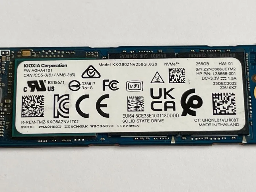 SSD-накопитель KIOXIA XG6 256GB M.2 2280 NVMe PCIe SSD SSDPEKKF256G8 HP P/N L386