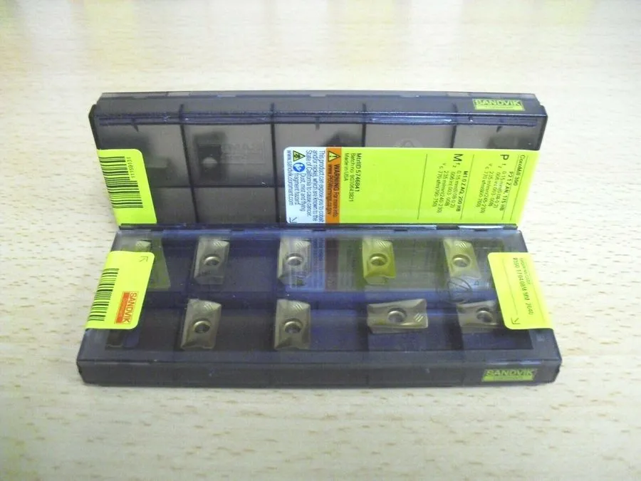 Режущий инструмент R390 170408M PM 4340 SANDVIK Insert