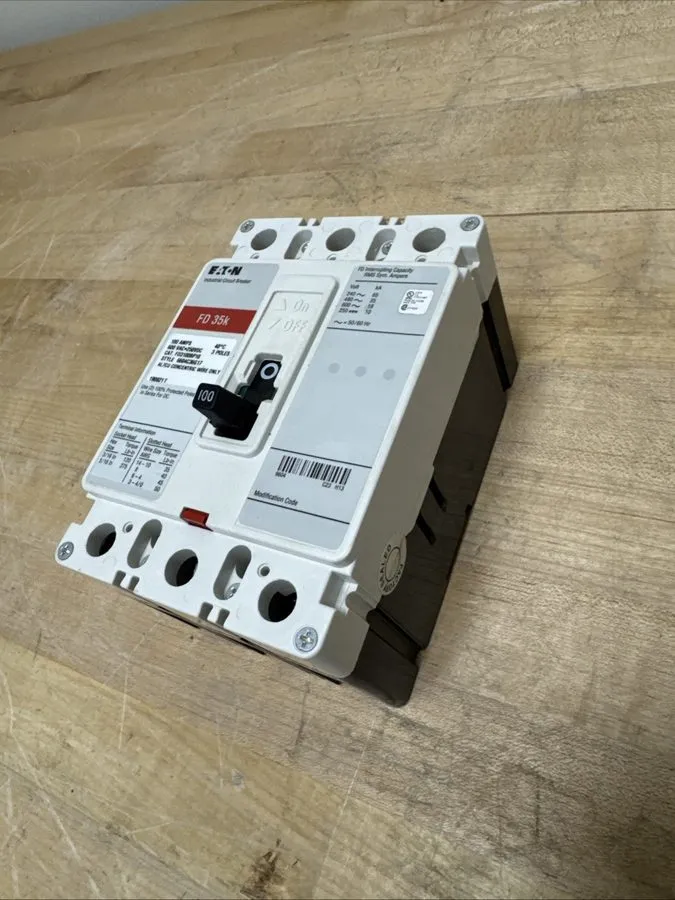 Автоматический выключатель EATON CUTLER HAMMER FD3100 100 AMP 600 VOLT CIRCUIT B