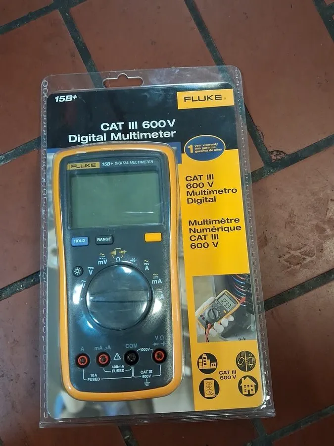 Тестер Fluke CAT III 600V Multimeter