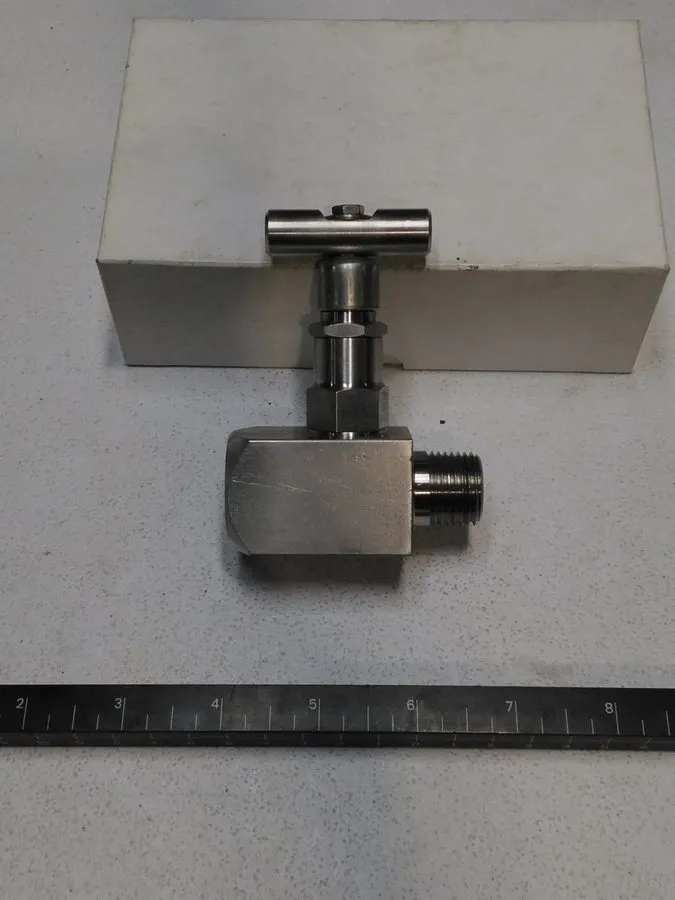 Клапан Swagelok Ss-4gum8-f8-g 1/2" Fnpt X 1/2" Mnpt Needle Valve 1 Qty