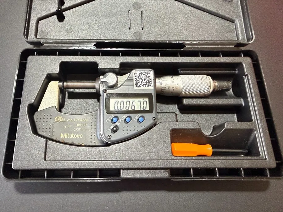 Микрометр Mitutoyo Electronic Digital Outside Micrometer 1" Max .00005" IP65 293