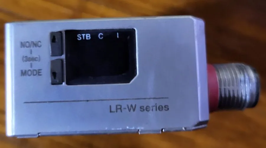 Датчик Keyence LR-W500C Full-Spectrum Sensor