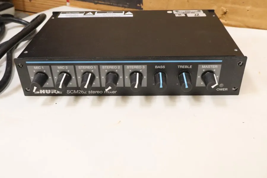 Микшерный пульт Shure SCM262 Microphone Mixer 2 SLIGHTLY DAMAGED KNOBS w5c