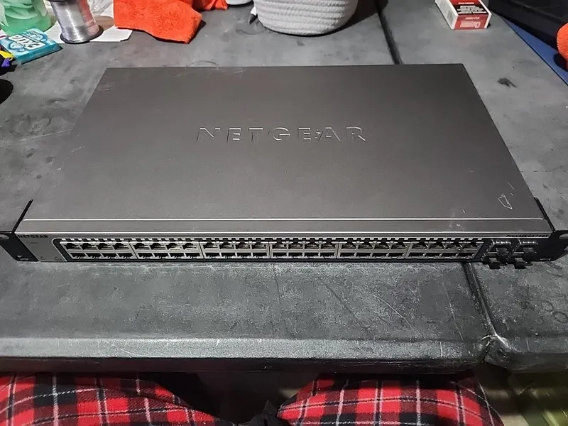 Коммутатор NetGear ProSafe (GS748T-500NAS) 48-Ports Rack-Mountable Switch Manage — фото лота 1