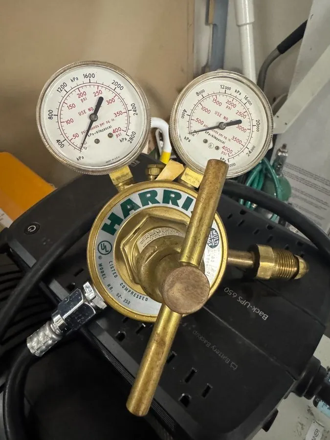 Трубопроводная арматура HARRIS Compressed Gas Regulator #92-250 Multi-Stage UL L