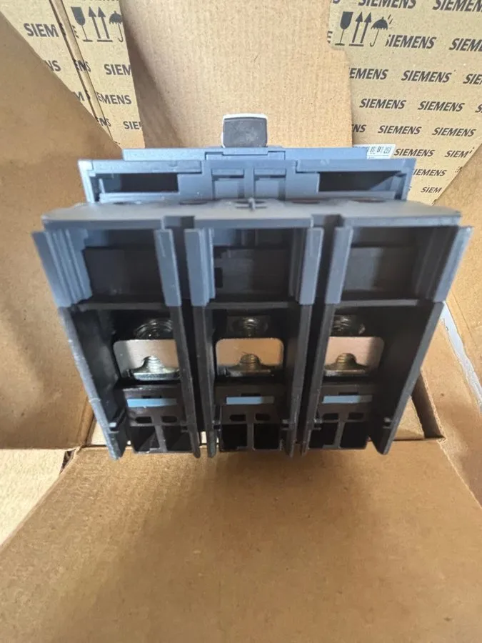 Автоматический выключатель Siemens 3VA4140-4ED34-0AA0 Circuit Breaker 40A 600Vac