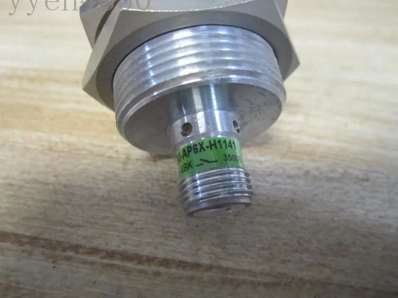 Датчик приближения NI20U-M30-AP6X-H1141