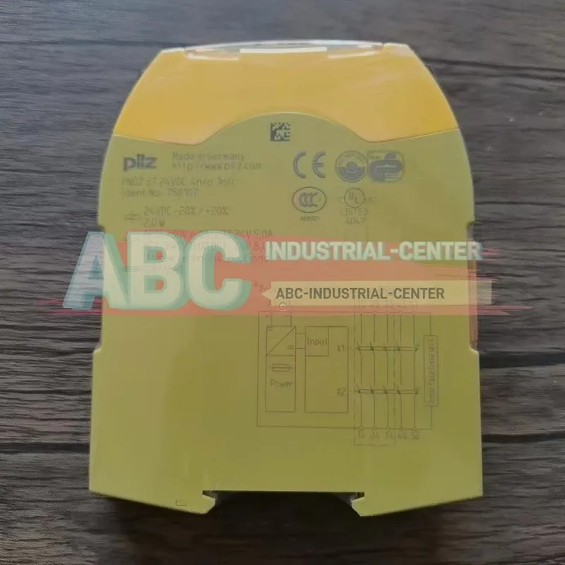 Реле безопасности PILZ Safety Relay PNOZ s7 24VDC 4n/o 1n/c 750107