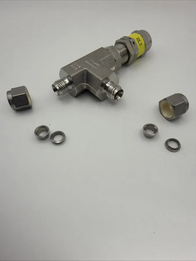 Клапан Swagelok SS-RL3S4 Low pressure valve shipping