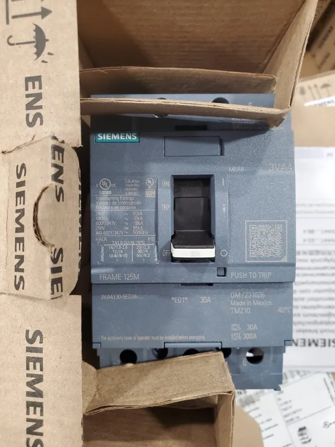 Автоматический выключатель 1 Siemens 3VA4130-5ED34-0AA0 480V 3-Pole Circuit Brea