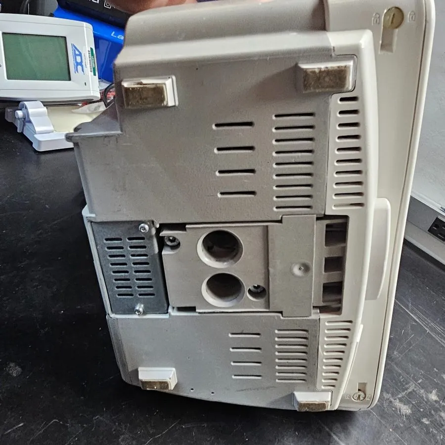 Монитор пациента Philips IntelliVue MP30 Touchscreen Patient Monitor (M8002A)