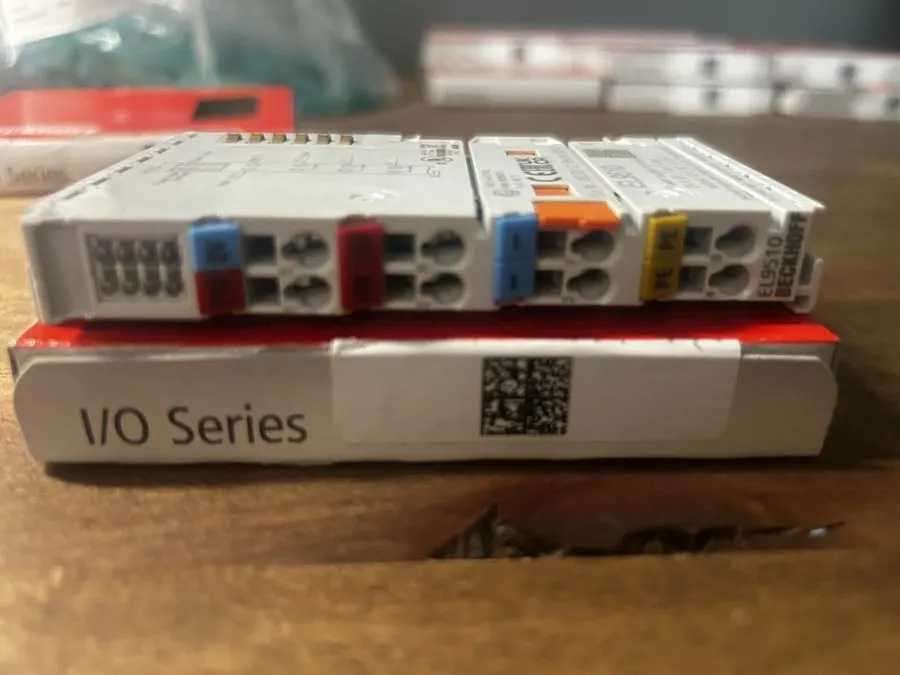 Блок питания Beckhoff EL9510EtherCAT Power Supply Terminal 24VDC Input 10VDC Out — фото лота 1