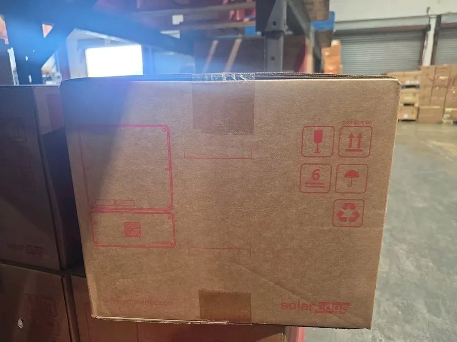 Инвертор Solaredge SE5000H-US 5000W Inverter NEVER FULLY COMMISSIONED