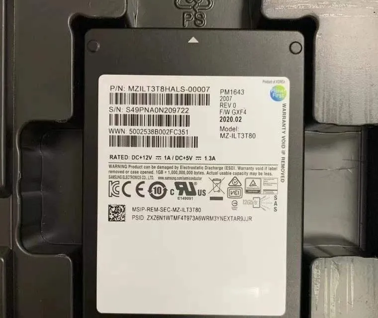SSD-накопитель Samsung PM1643 3.84TB SSD 2.5" SAS MZILT3T8HALS-00007 Solid State