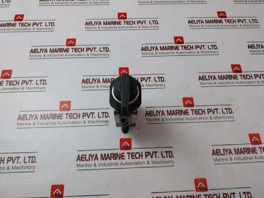 Электромагнитный клапан Parker Manual Pneumatic Solenoid Valve 8M302-254 Flyer 0