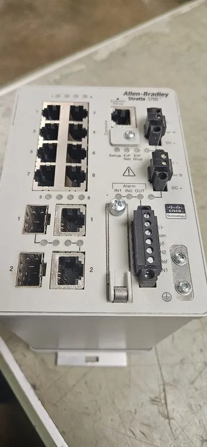 Коммутатор Allen Bradley 1783-BMS10CGP Stratix 5700 10 Port Managed Switch