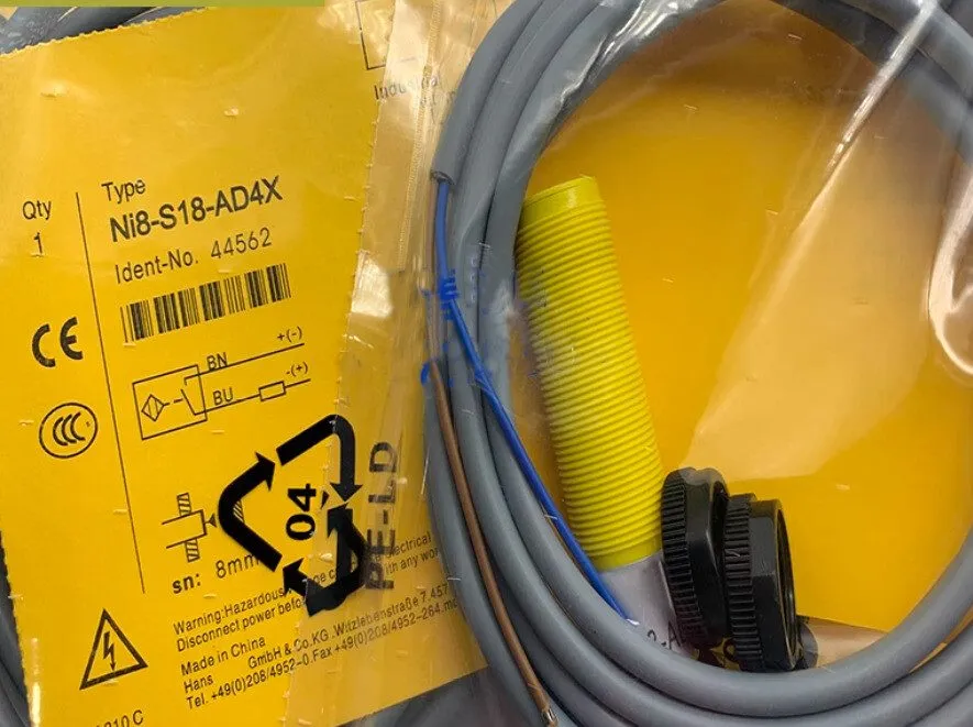 Датчик приближения TURCK proximity switch sensor Ni8-S18-AD4X