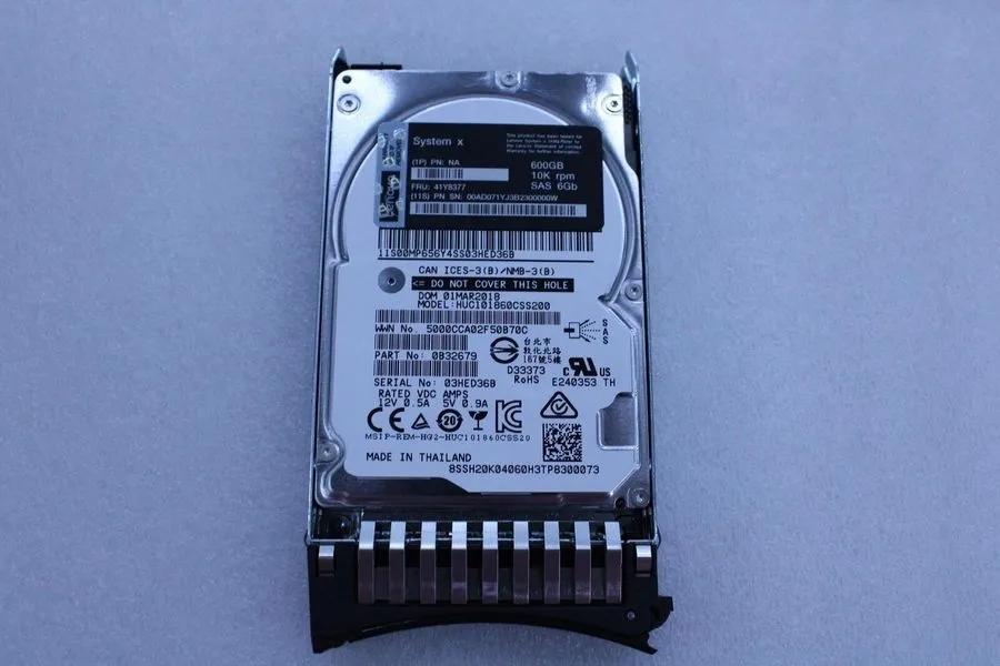 Сервер Lenovo 600GB 00AD071 41Y8377 System X 10K SAS 6Gbps 2.5" SFF HDD Hard Dri