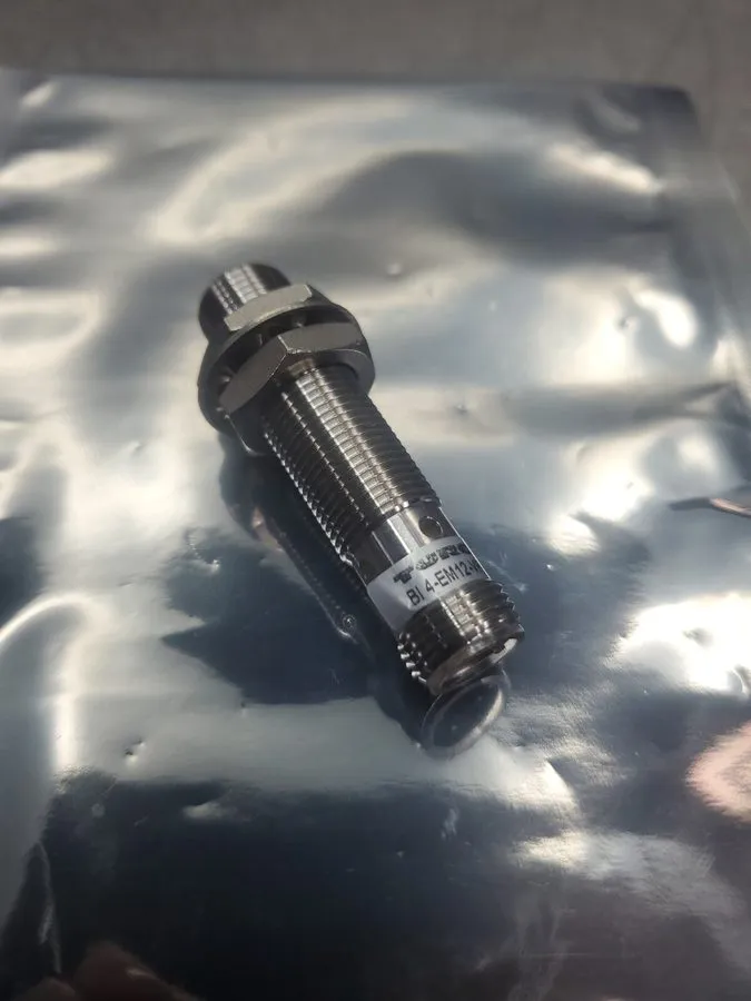 Датчик приближения Turck BI 4-M12K-AP6X-H1141 Proximity Sensor. 5E-36/9 — фото лота 1