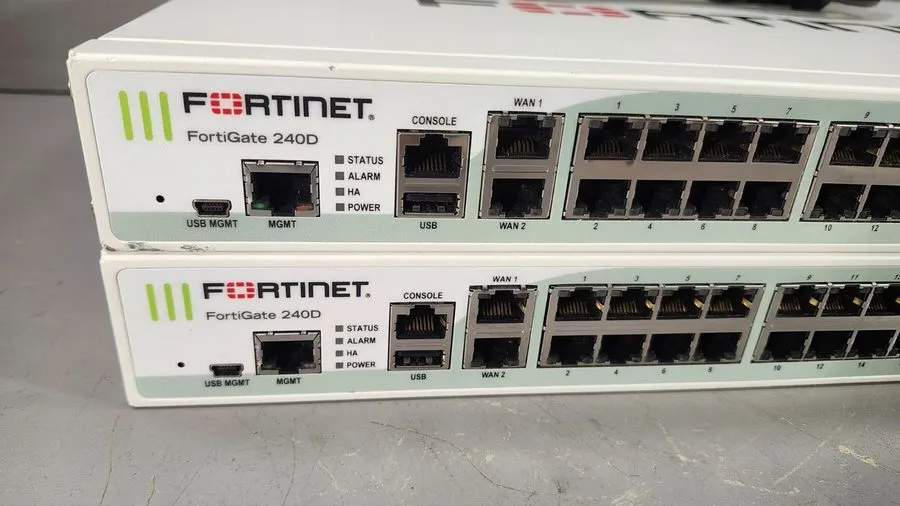 Межсетевой экран Fortinet FortiGate 240D 40-Port Ethernet Security Firewall Appl — фото лота 1