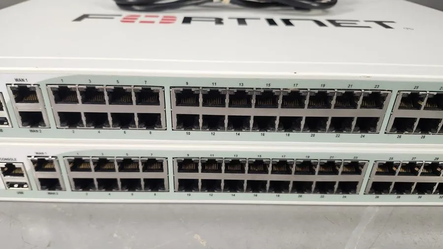 Межсетевой экран Fortinet FortiGate 240D 40-Port Ethernet Security Firewall Appl — фото лота 2