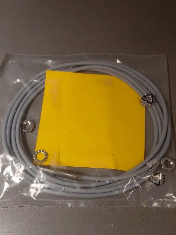 Датчик приближения Turck BI1.5U-EG08-AN6X 4600510 Inductive proximity sensor — фото лота 2