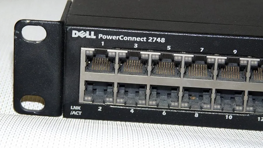 Коммутатор Dell PowerConnect 2748 48-Port Managed Layer 2 Gigabit Rackmount Swit