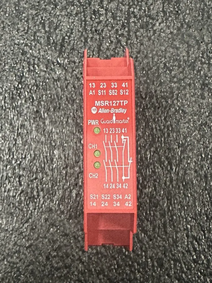 Реле безопасности Allen Bradley MSR127TP (440RN23132) Safety Relay, 24VAC