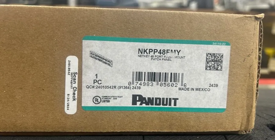 Патч-панель Panduit NKPP48FMY Modular Patch Panel 48 Port 2U — фото лота 1