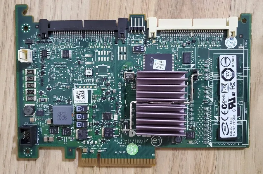 Контроллер DELL PERC 6i SAS RAID CONTROLLER PCI-E SAS/SATA 256MB E2K-UCP-61-(B) 